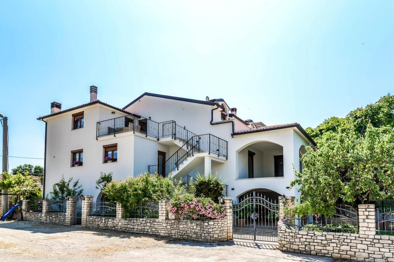 Casa Istriana Dajla Rooms Novigrad Istria Exterior foto